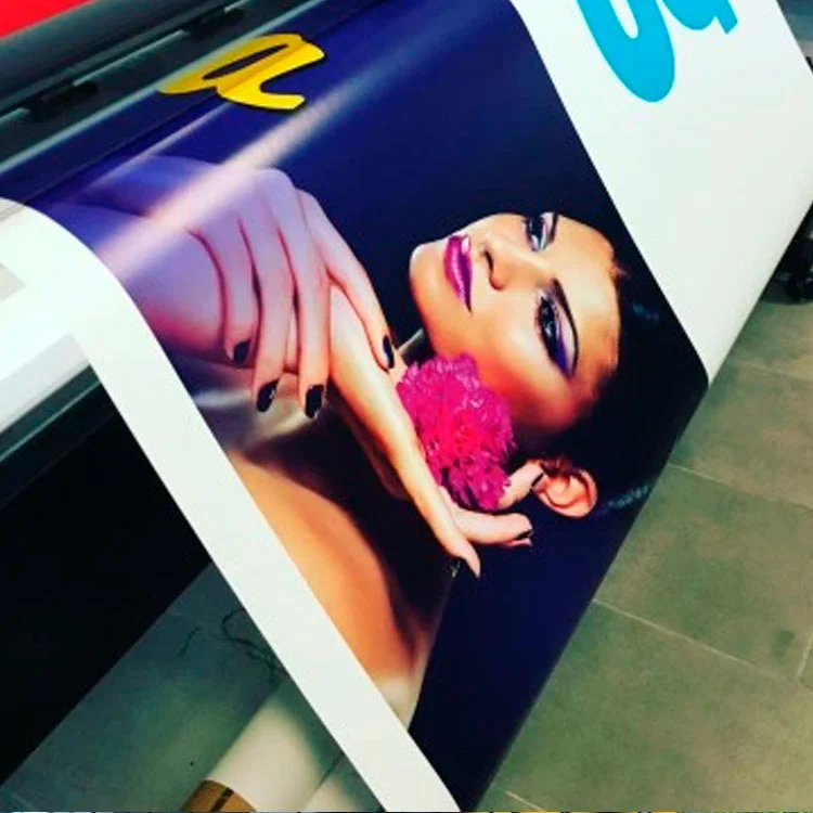 печать на самоклеящейся пленке