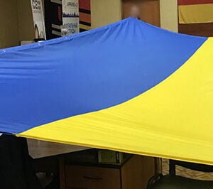 Рекламні прапори, друк прапорів, виробництво прапорів, виготовлення прапорів, стандартні прапори, прапори з логотипом, прапори на замовлення, прапори під замовлення, Прапор України